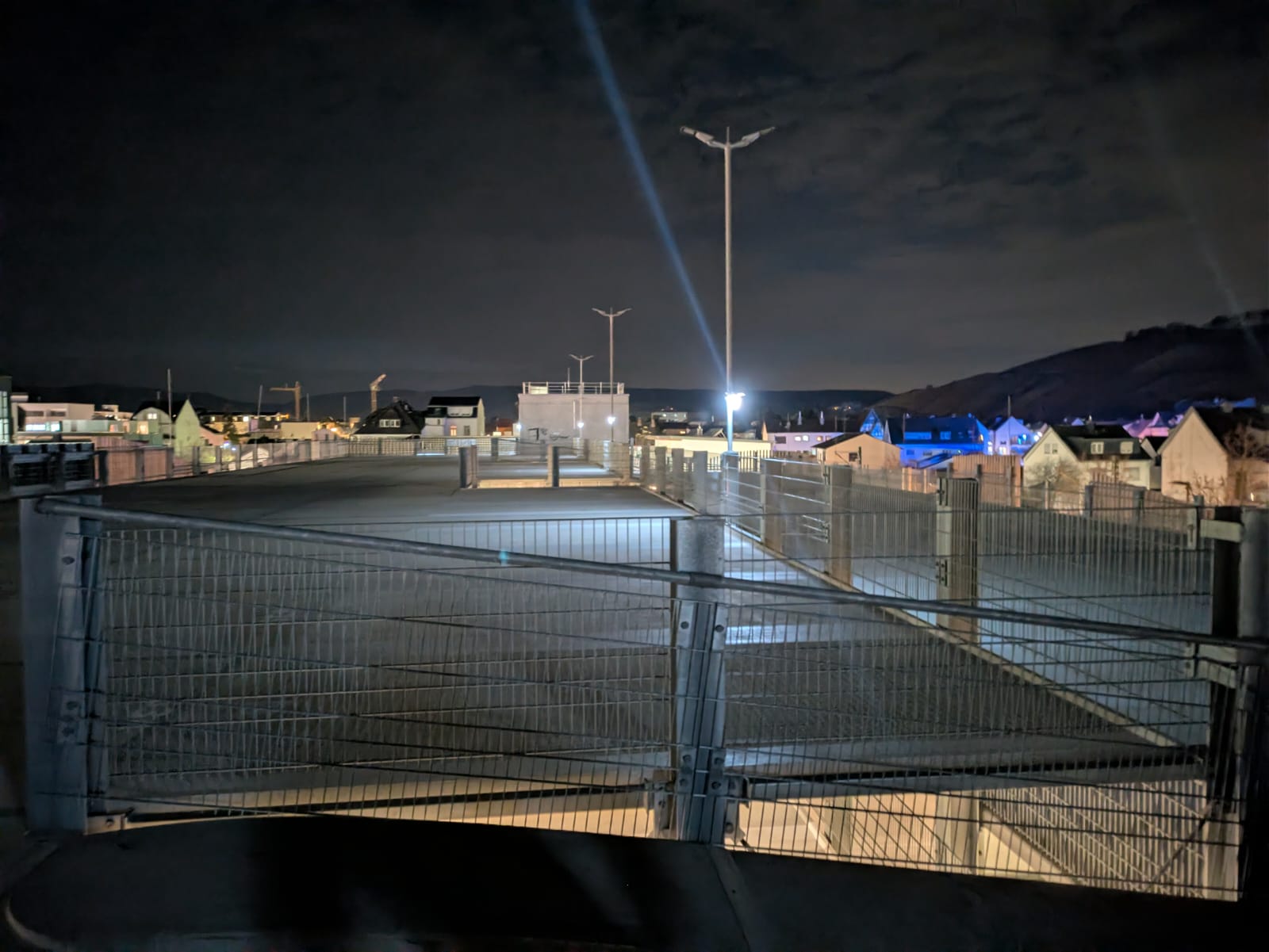 Der Himmel ist offen? - Ausblick vom Parkdeck 6 (c) Kim Sung Kwon Der Himmel ist offen? - Ausblick vom Parkdeck 6